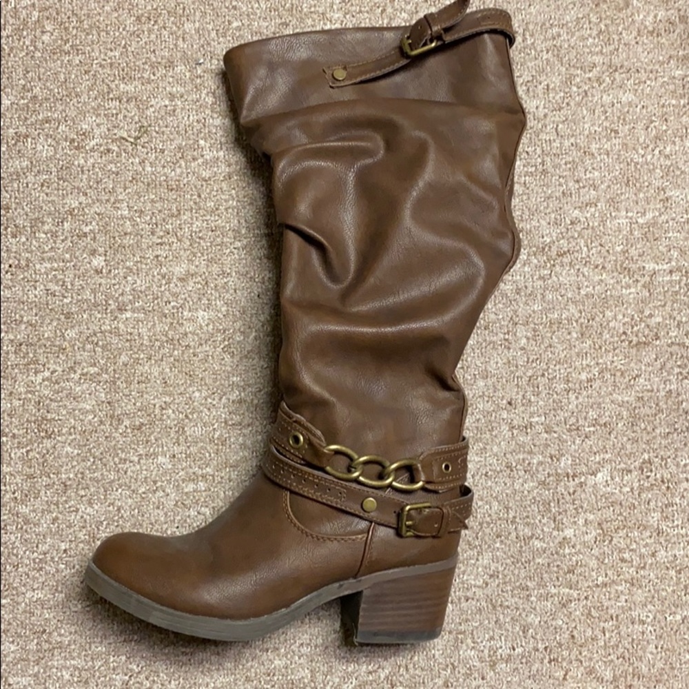 Brown boots